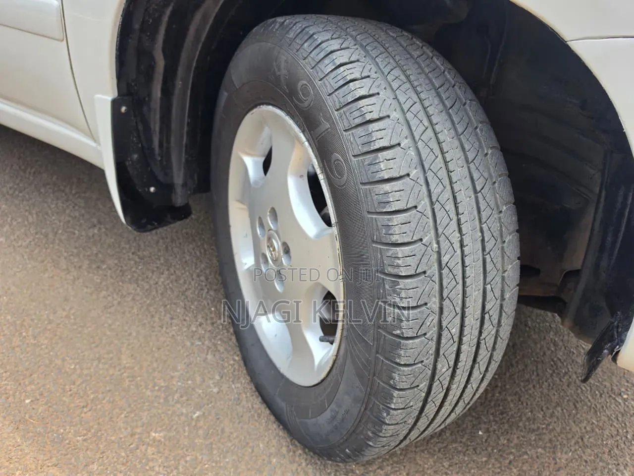 Toyota Kluger 2004 Off white