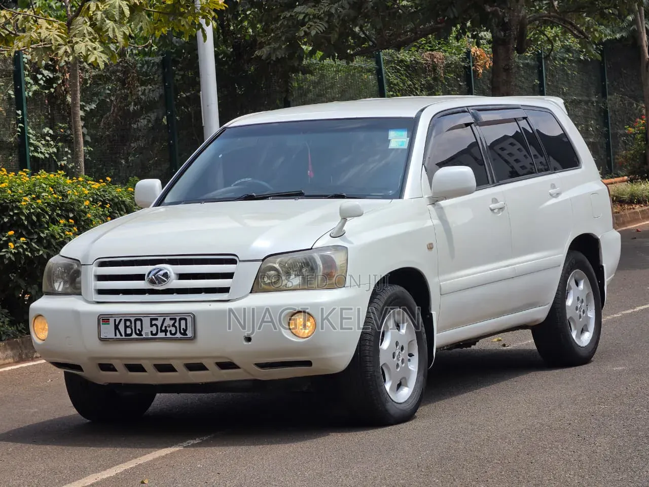 Toyota Kluger 2004 Off white