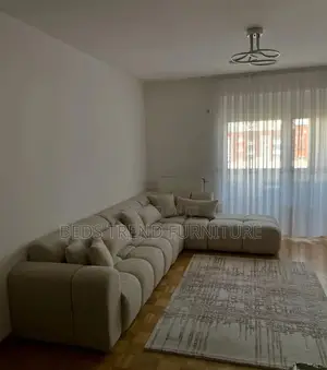 7-Seater L Seat Bubble Design Sofa With Centerpiece