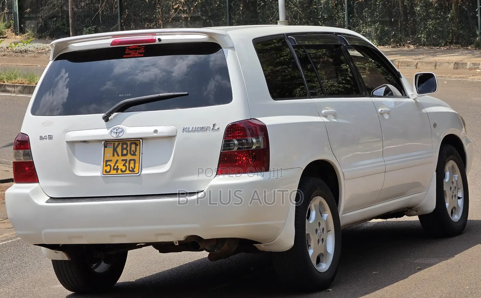 Toyota Kluger 2004 White