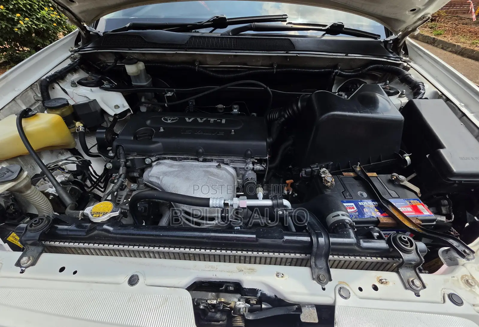 Toyota Kluger 2004 White