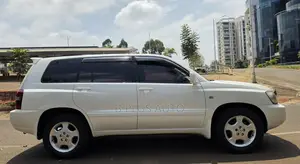Toyota Kluger 2004 White