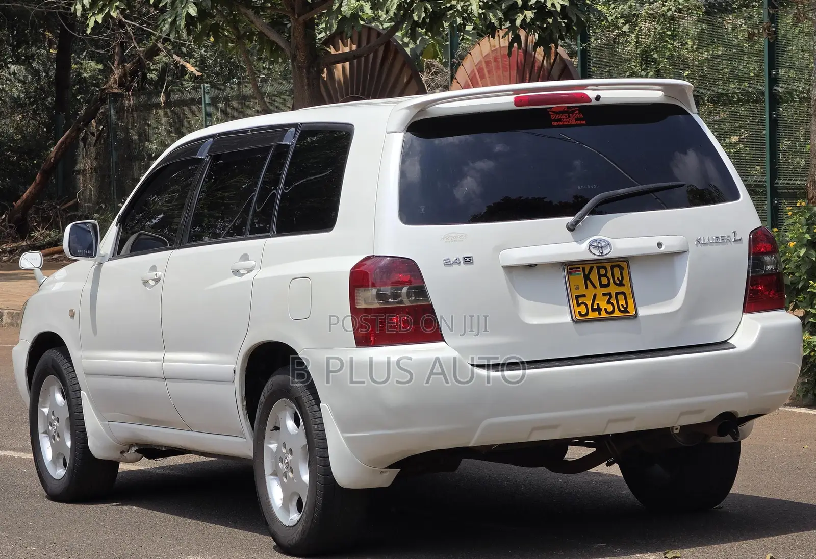 Toyota Kluger 2004 White