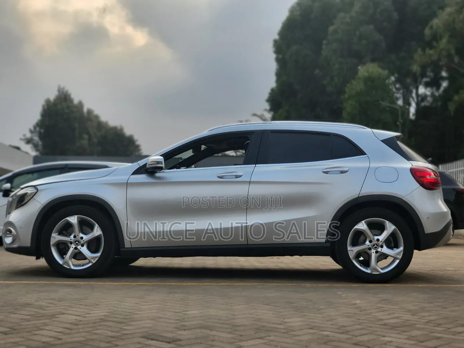 Mercedes-Benz GLA-Class 2019 Silver