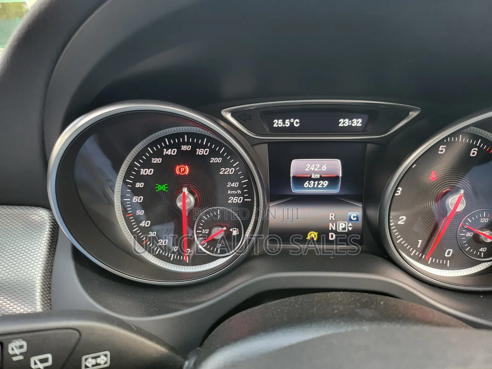 Mercedes-Benz GLA-Class 2019 Silver