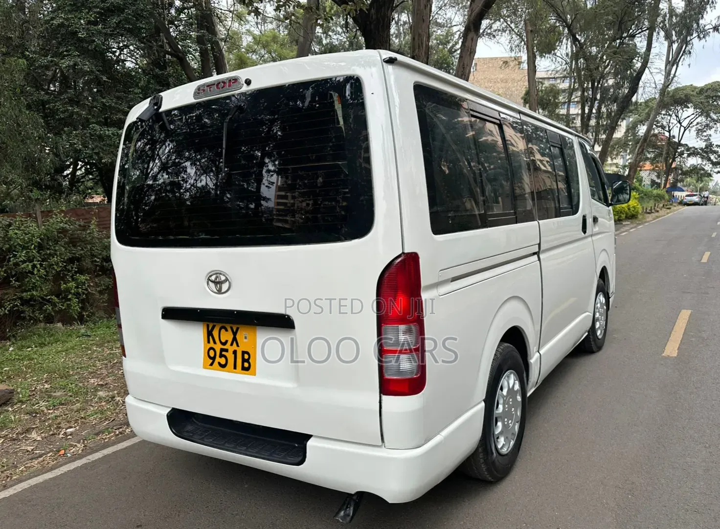 Toyota HiAce 2012 White