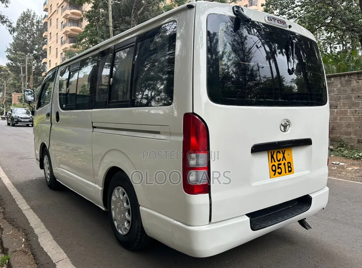 Toyota HiAce 2012 White