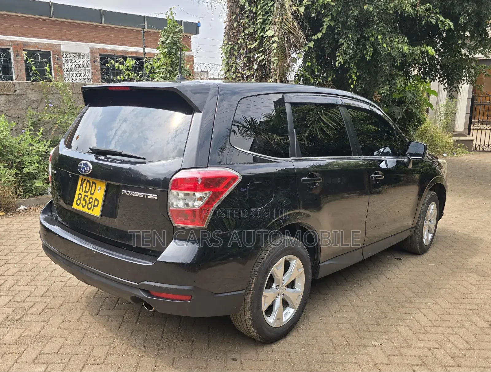 Subaru Forester 2015 Black
