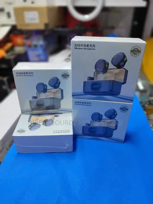 Mini Clip-on Microphone With LED Charging Case
 