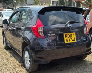 Nissan Note 2014 Purple