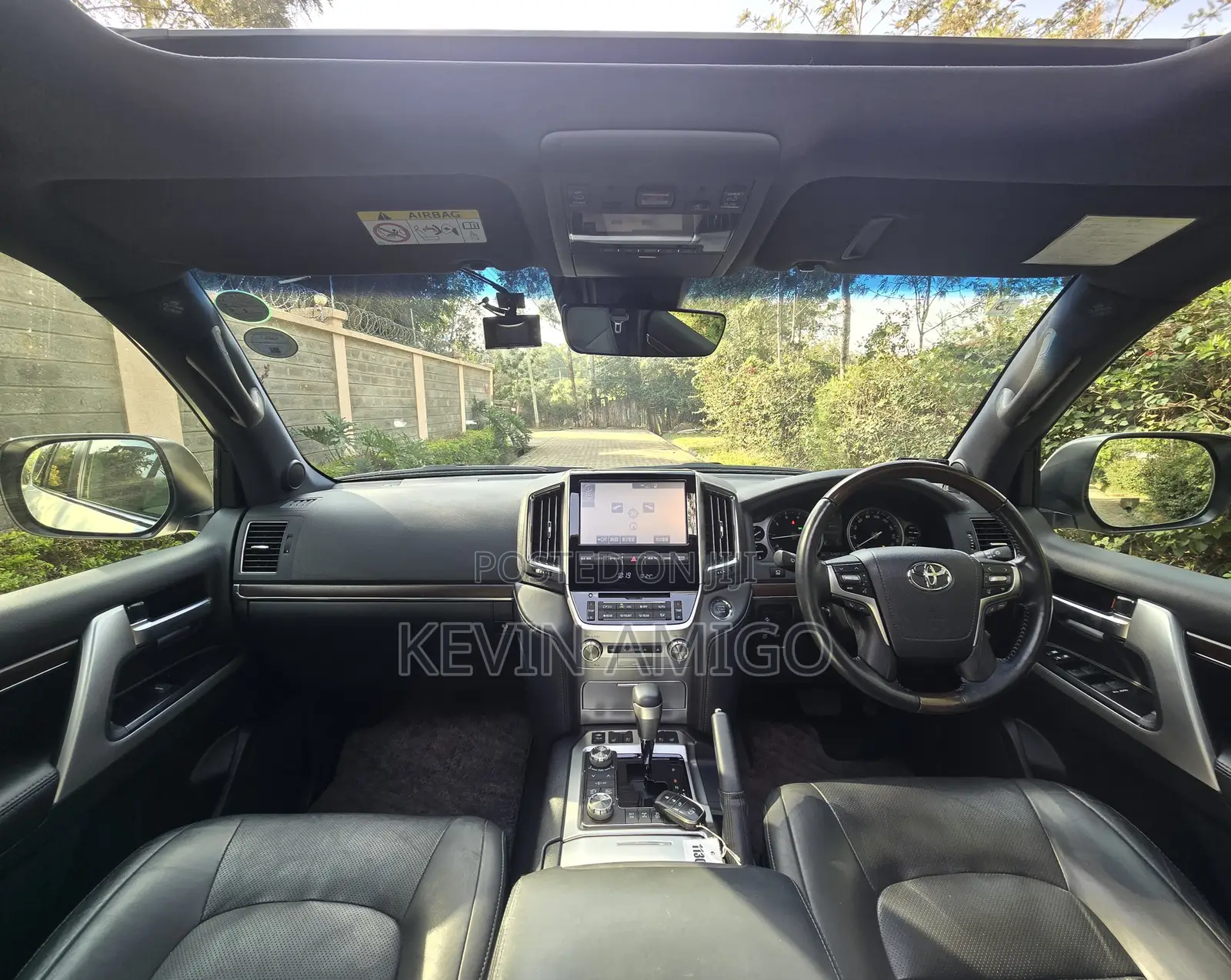 Toyota Land Cruiser 4.6 V8 ZX 2019 White