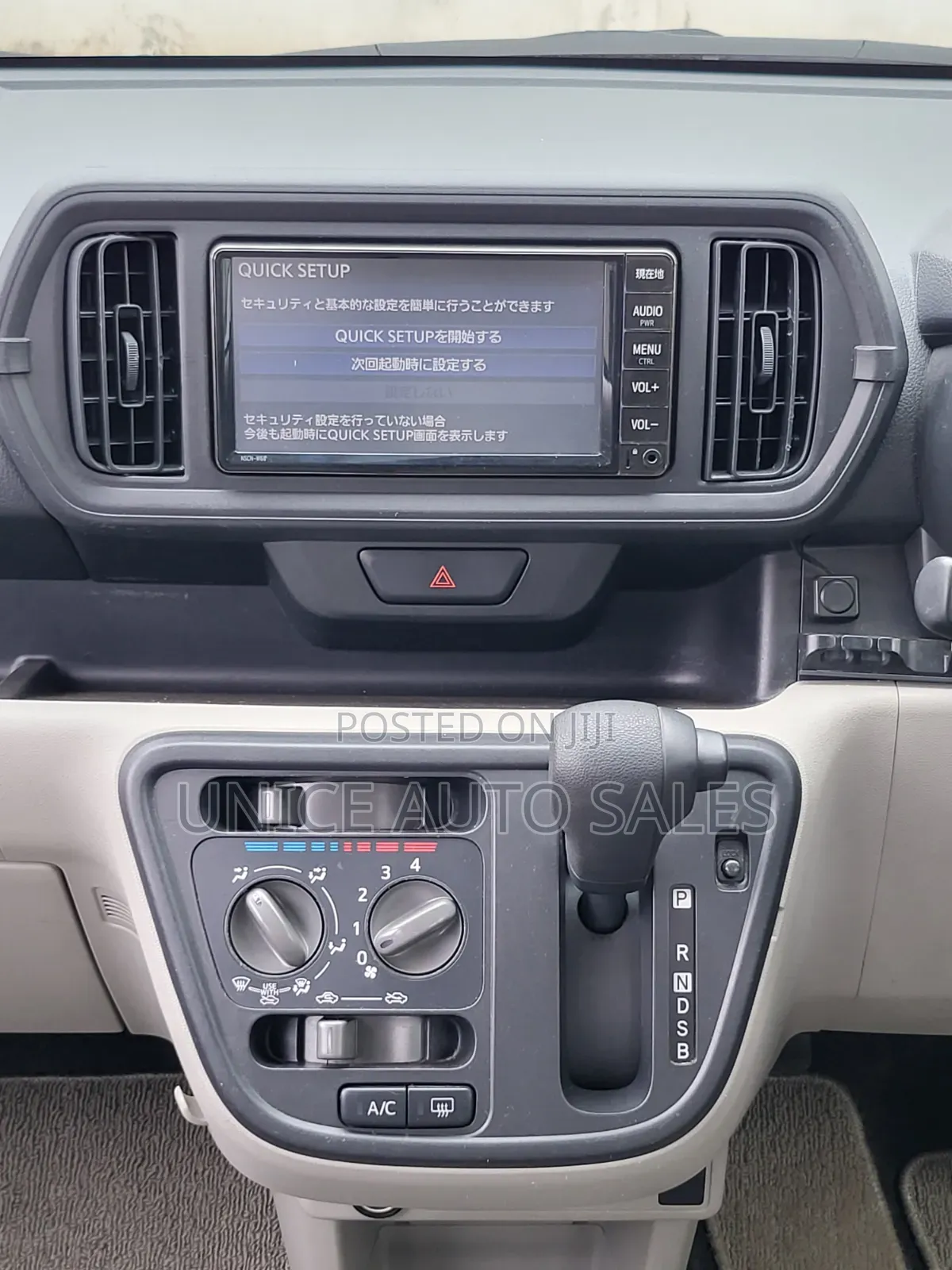 Toyota Passo 2019 Silver