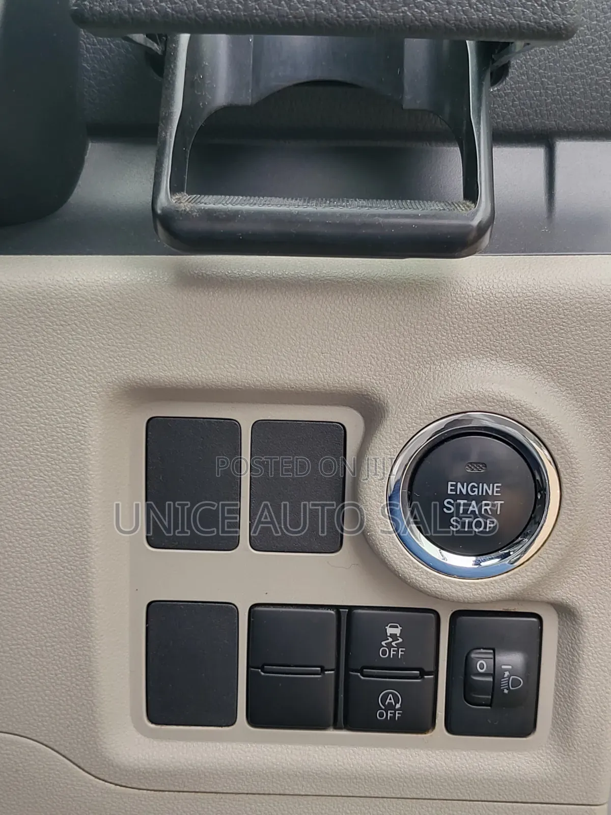 Toyota Passo 2019 Silver