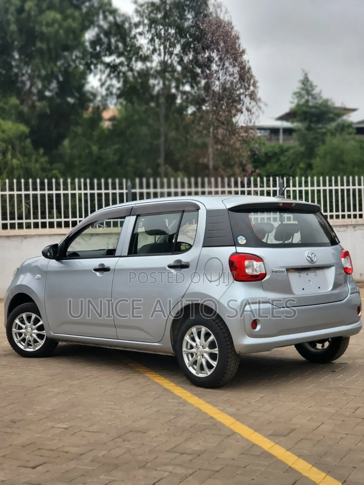 Toyota Passo 2019 Silver