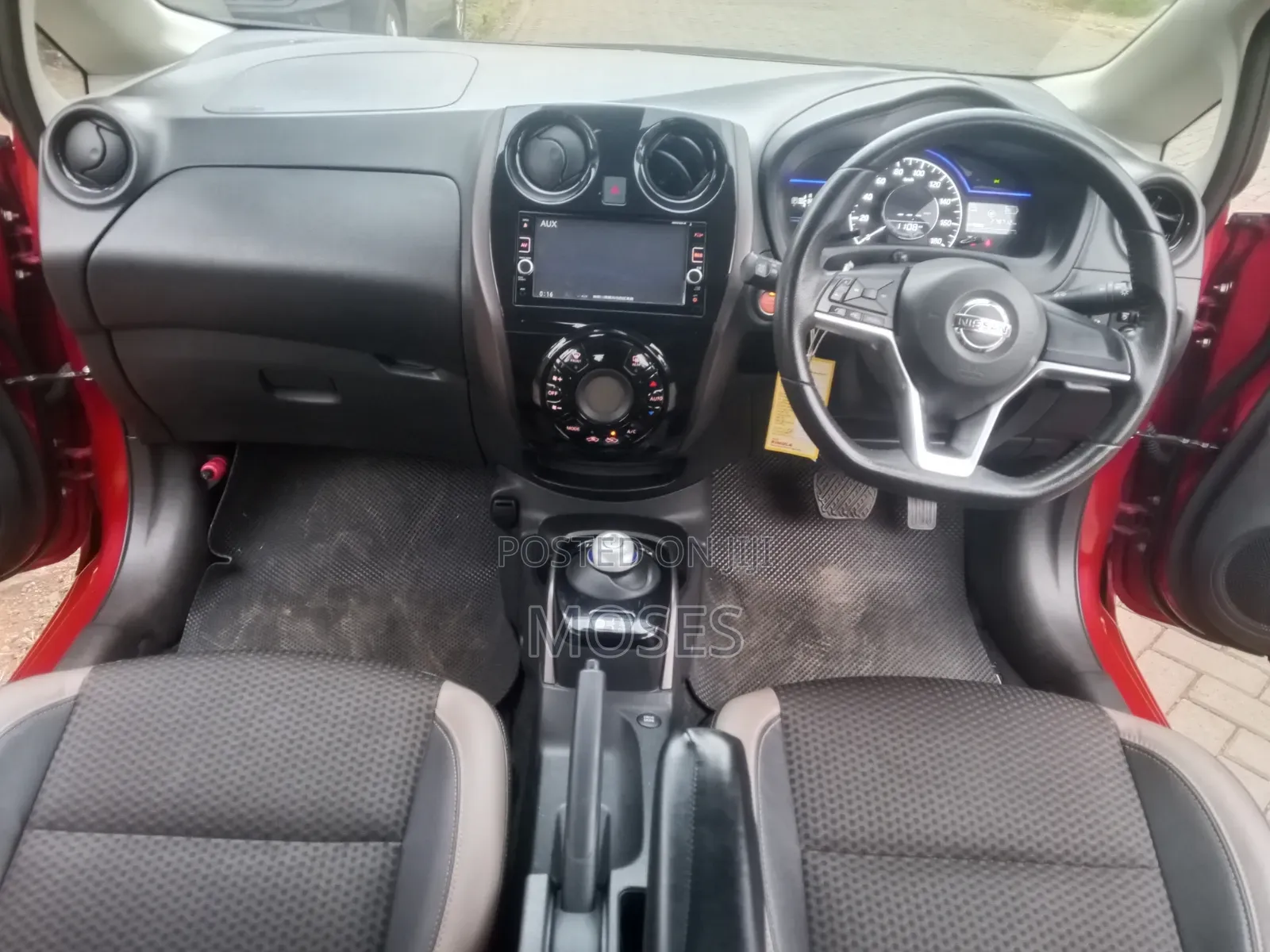 Nissan Note 2017 Red