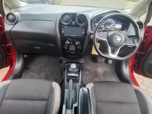 Nissan Note 2017 Red