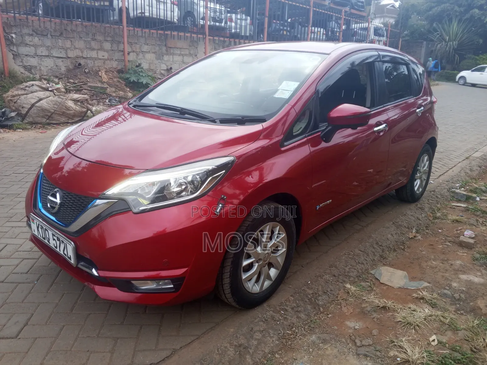 Nissan Note 2017 Red