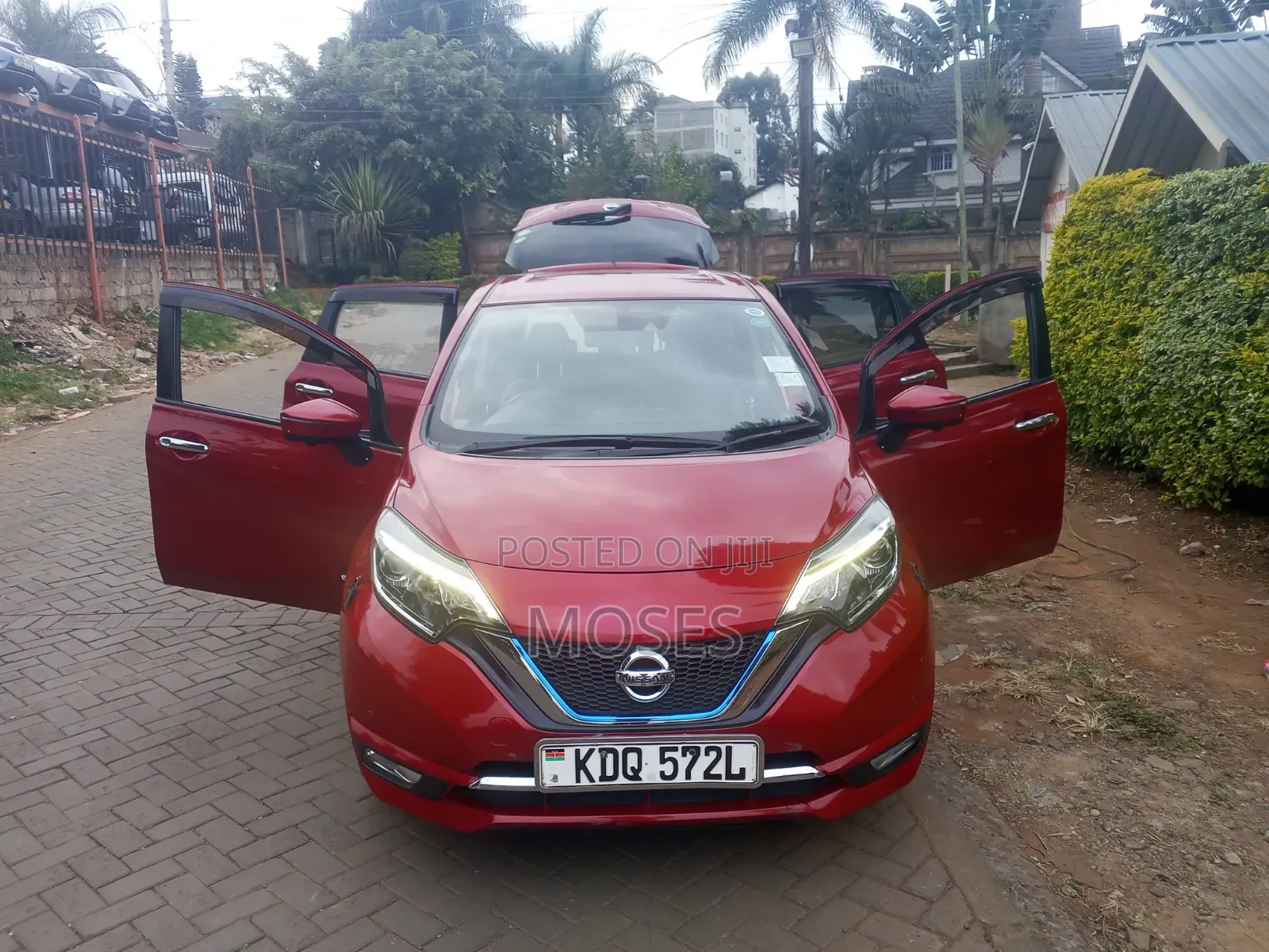 Nissan Note 2017 Red