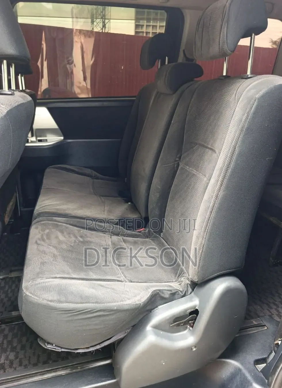 Toyota Noah 2012 Silver