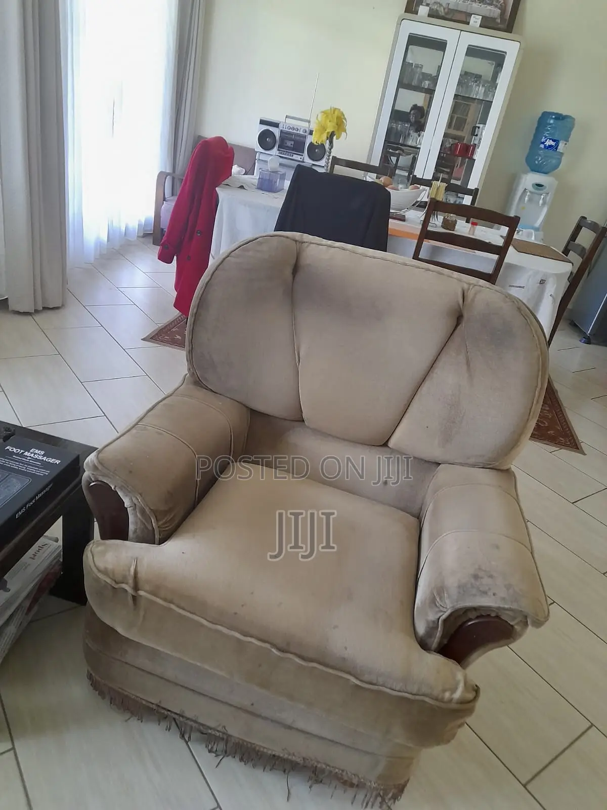 Solid Frame Couches 4Sale