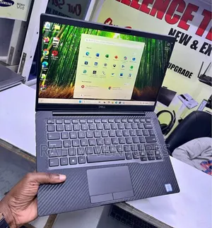 Laptop Dell Latitude 7400 8GB Intel Core i5 SSD 256GB