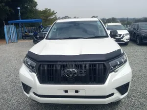 Toyota Land Cruiser Prado 2021 White