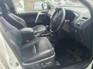 Toyota Land Cruiser Prado 2021 White
