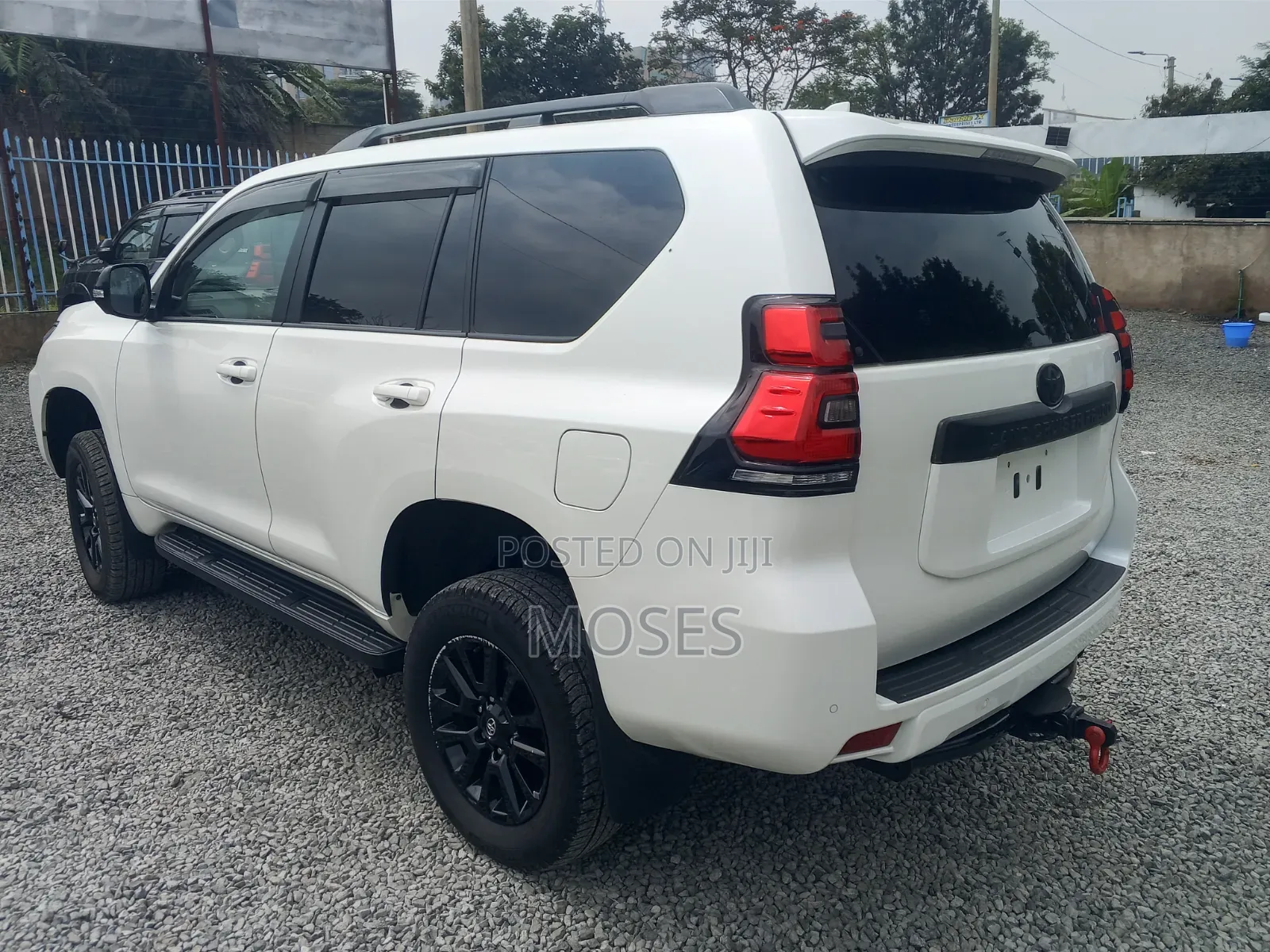 Toyota Land Cruiser Prado 2021 White