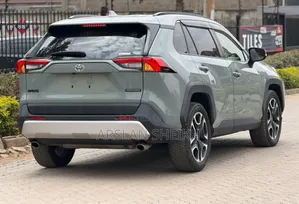Toyota RAV4 2020 Teal