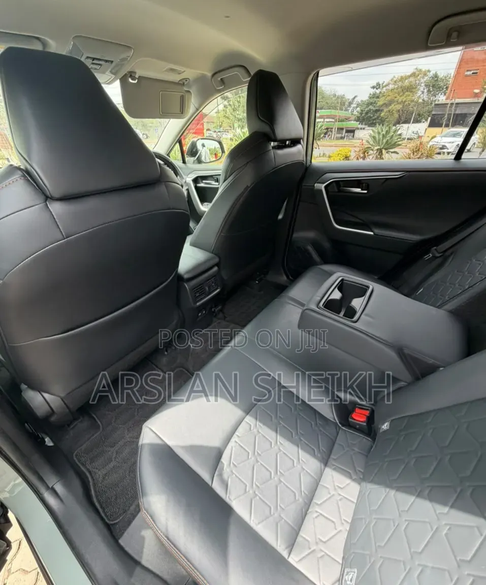 Toyota RAV4 2020 Teal