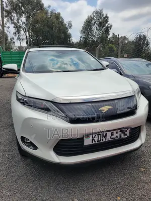 Toyota Harrier 2.0 2016 White