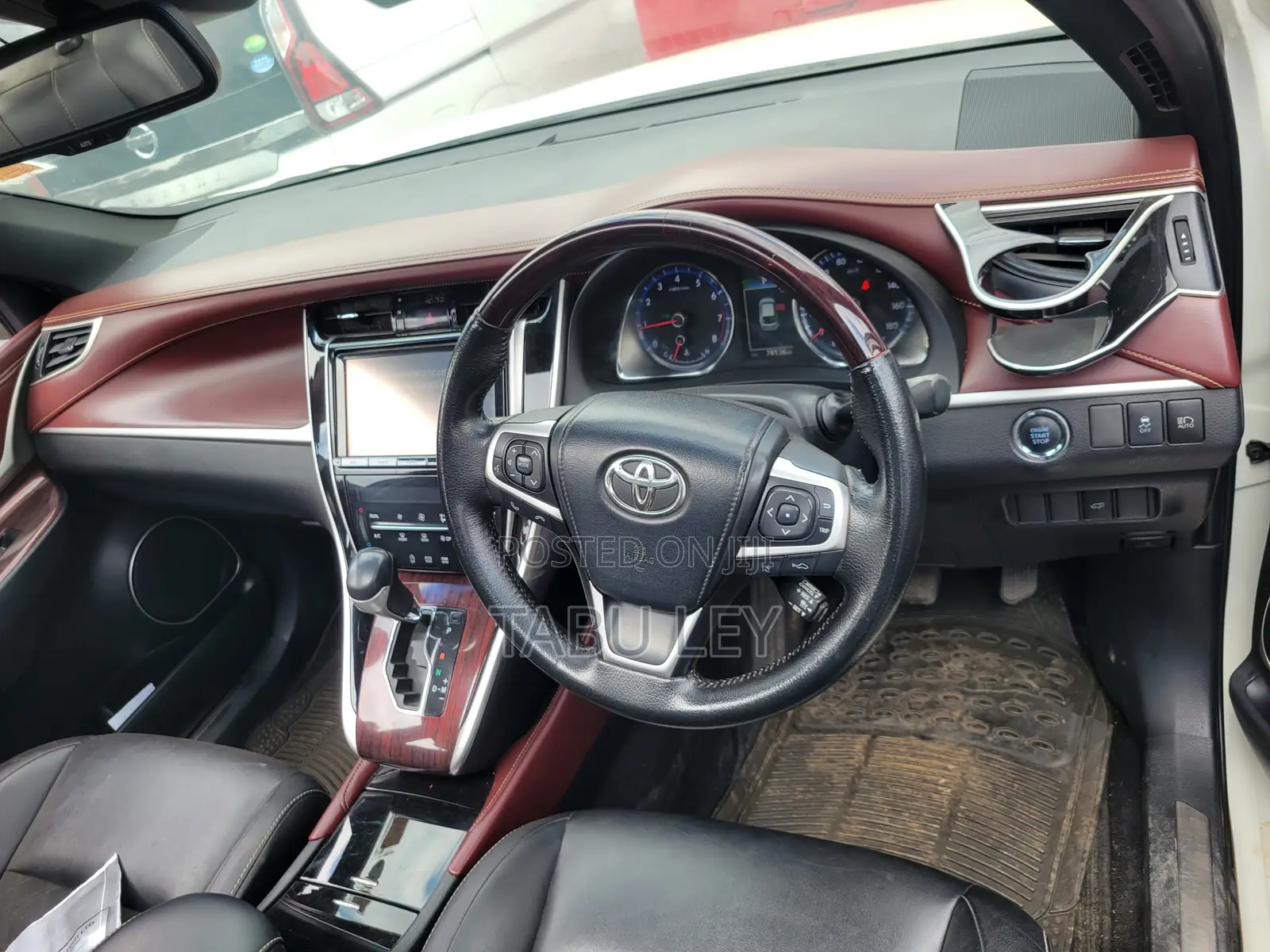 Toyota Harrier 2.0 2016 White