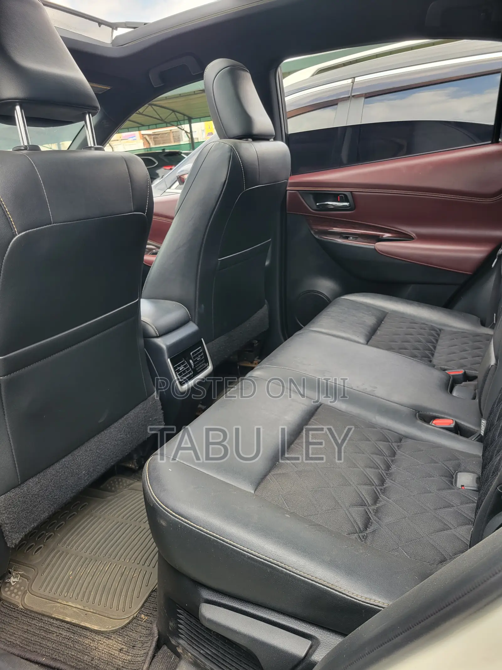 Toyota Harrier 2.0 2016 White