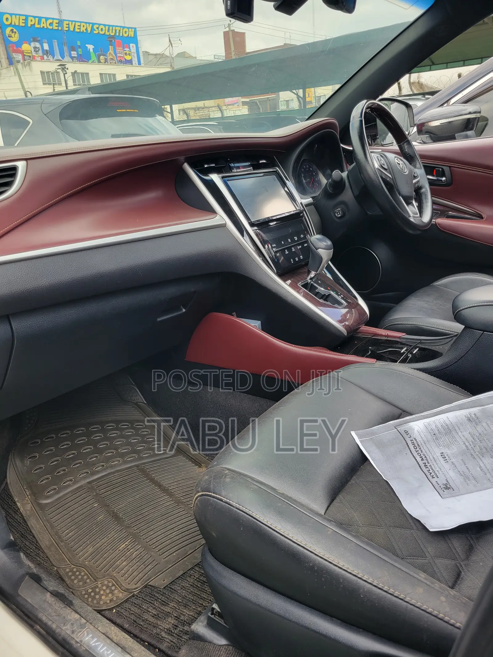 Toyota Harrier 2.0 2016 White