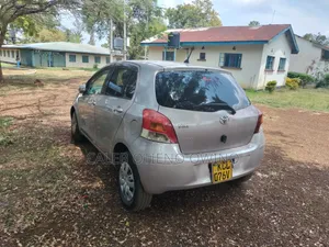 Toyota Vitz 2010 Gray