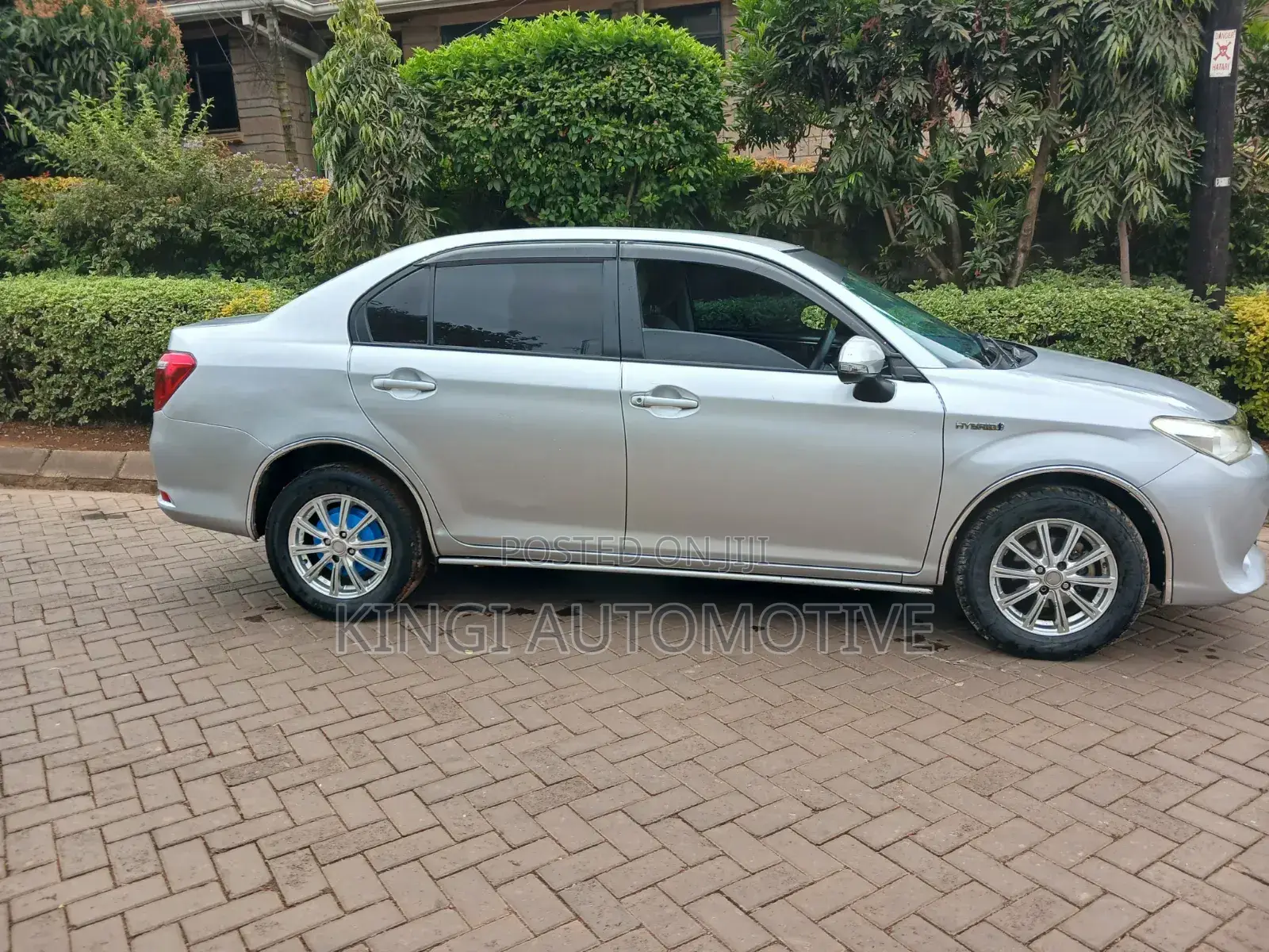 Toyota Axio 2017 Silver