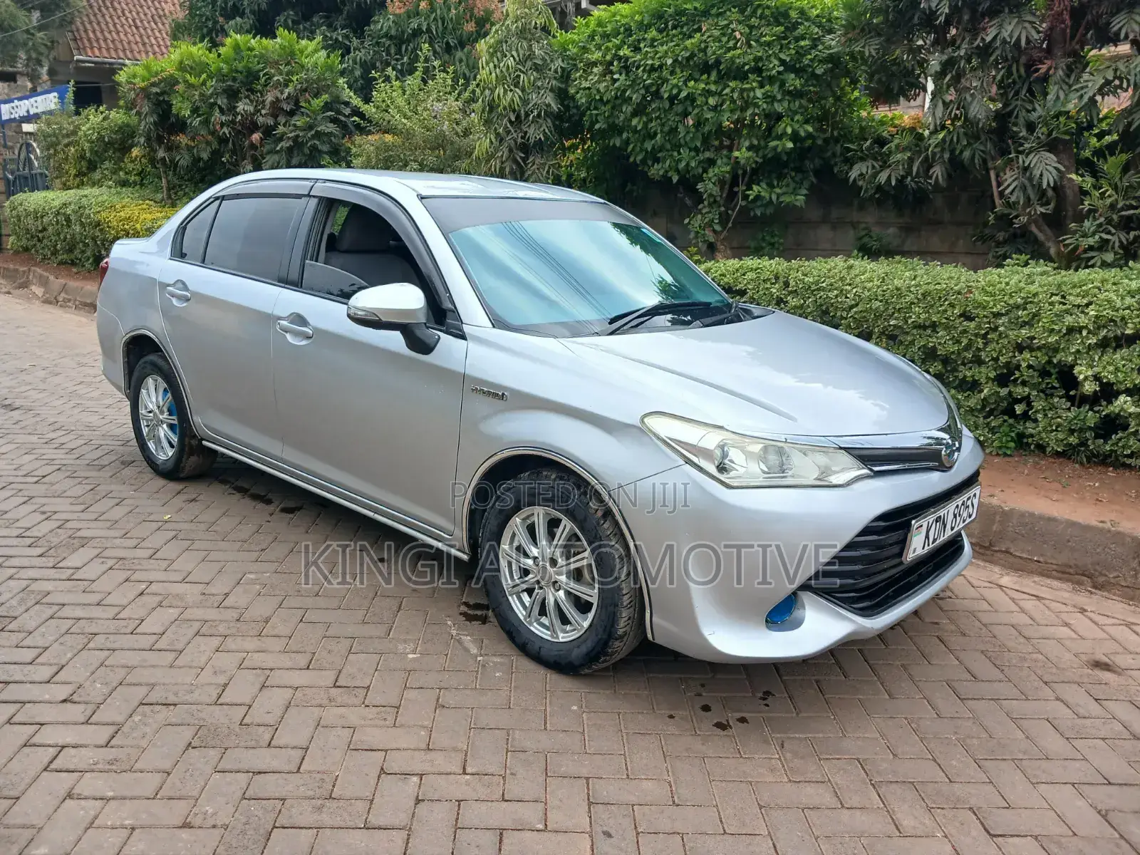 Toyota Axio 2017 Silver
