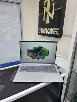 Laptop HP EliteBook 640 G11 16GB Intel Core Ultra 7 SSD 1T