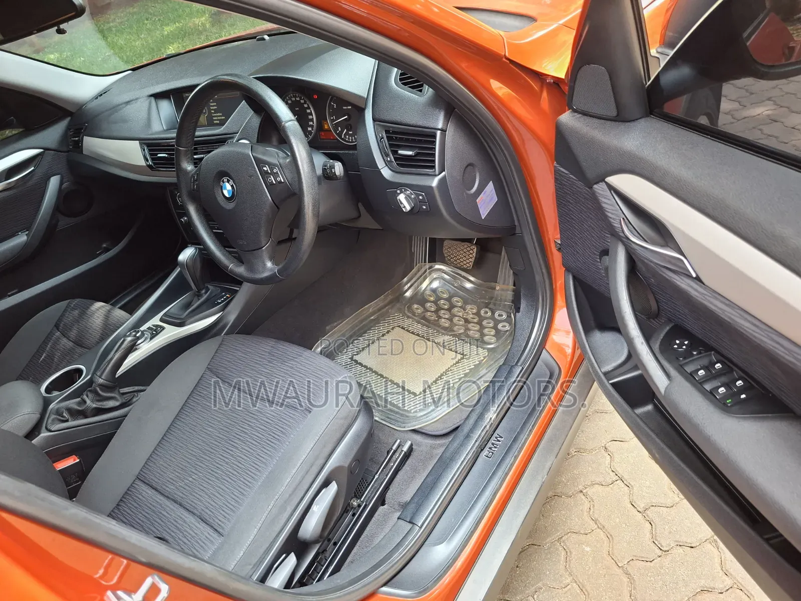 BMW X1 2015 Orange