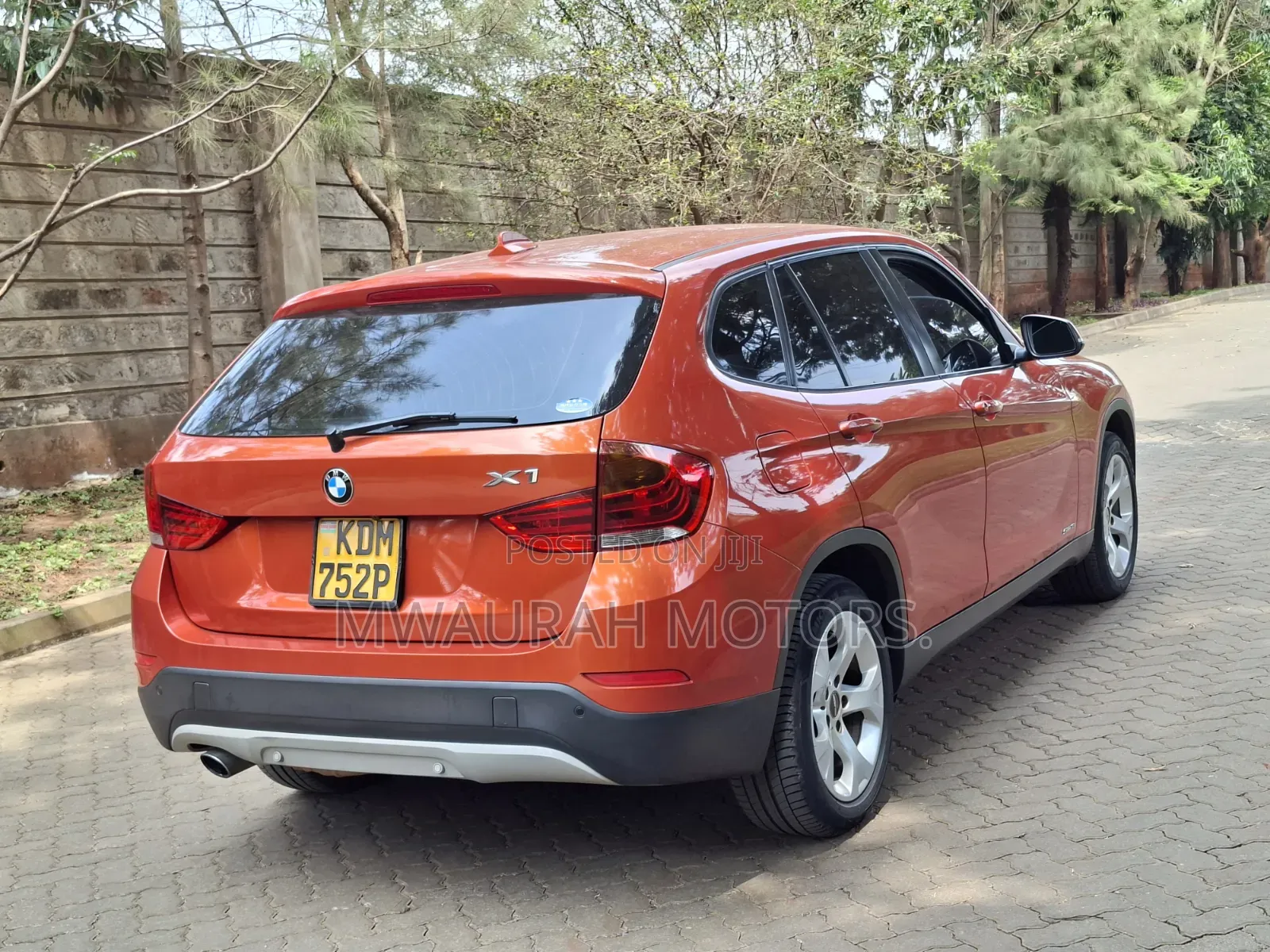 BMW X1 2015 Orange