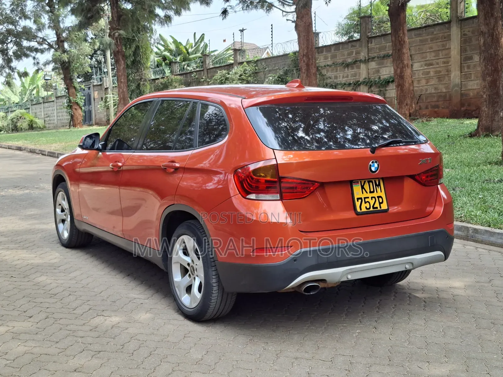 BMW X1 2015 Orange