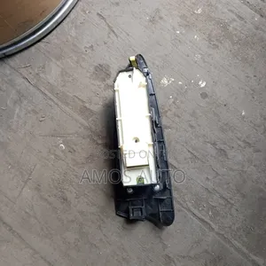 Vanguard 2012 /RAV4 AC 36 Automatic Door Main Switch