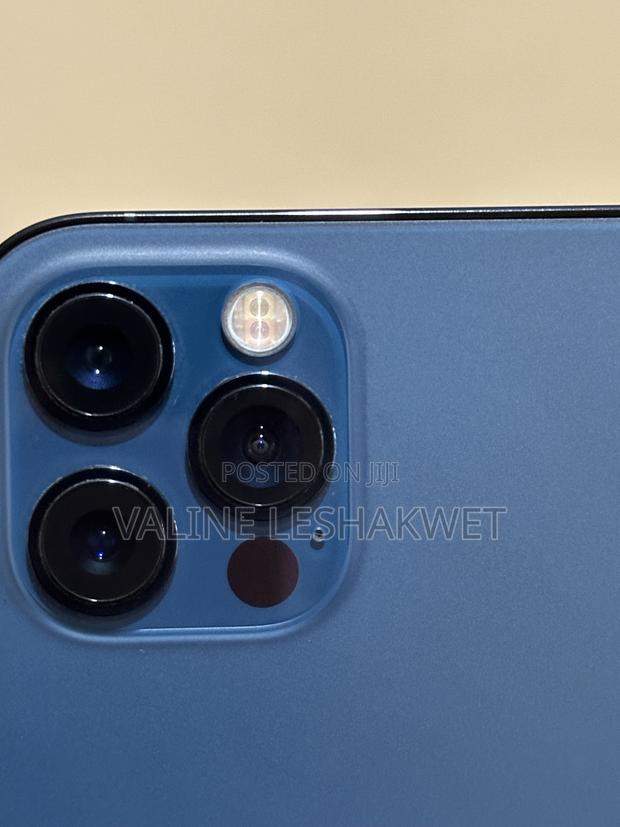 Apple iPhone 12 Pro 128 GB Blue - thumbnail 2