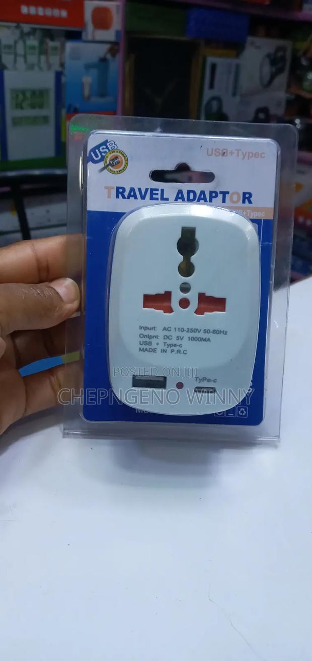 Universal Travel Adaptor With USB+type C - thumbnail 2