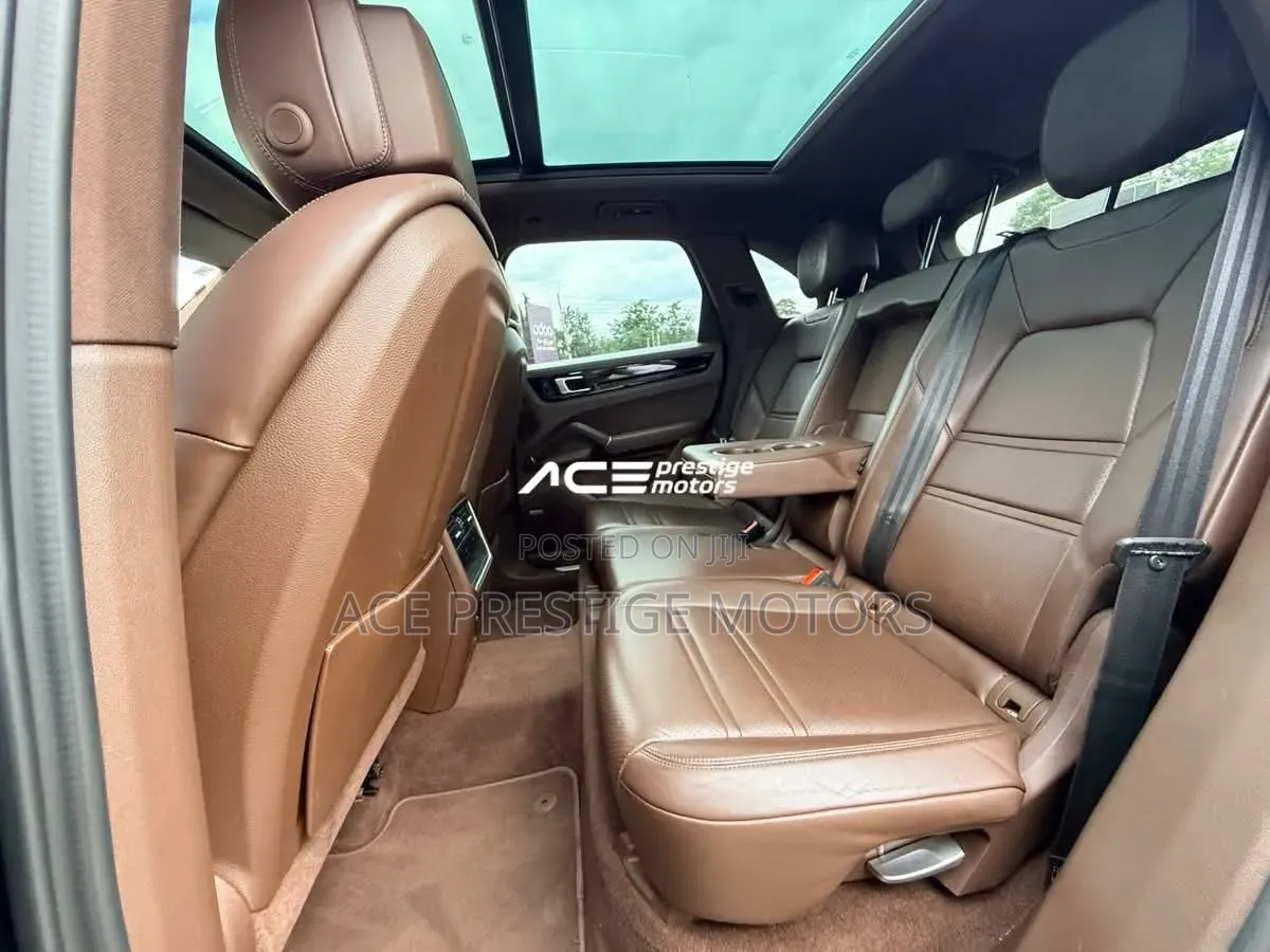 Porsche Cayenne 2019 Black