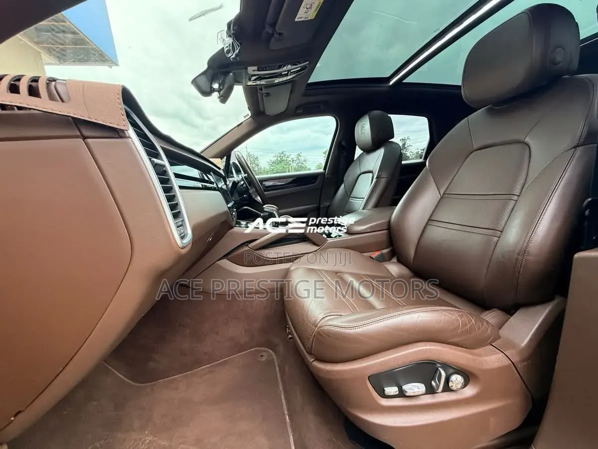 Porsche Cayenne 2019 Black