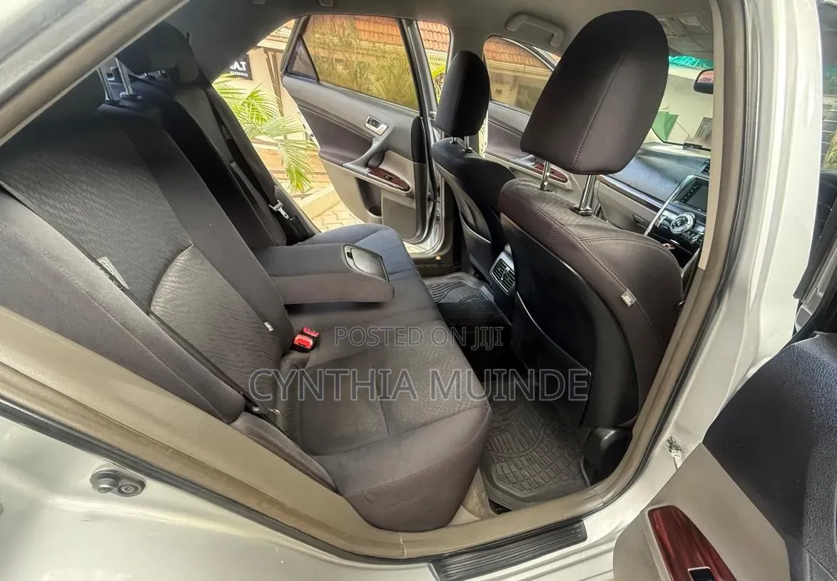 Toyota Mark X 2011 Silver
