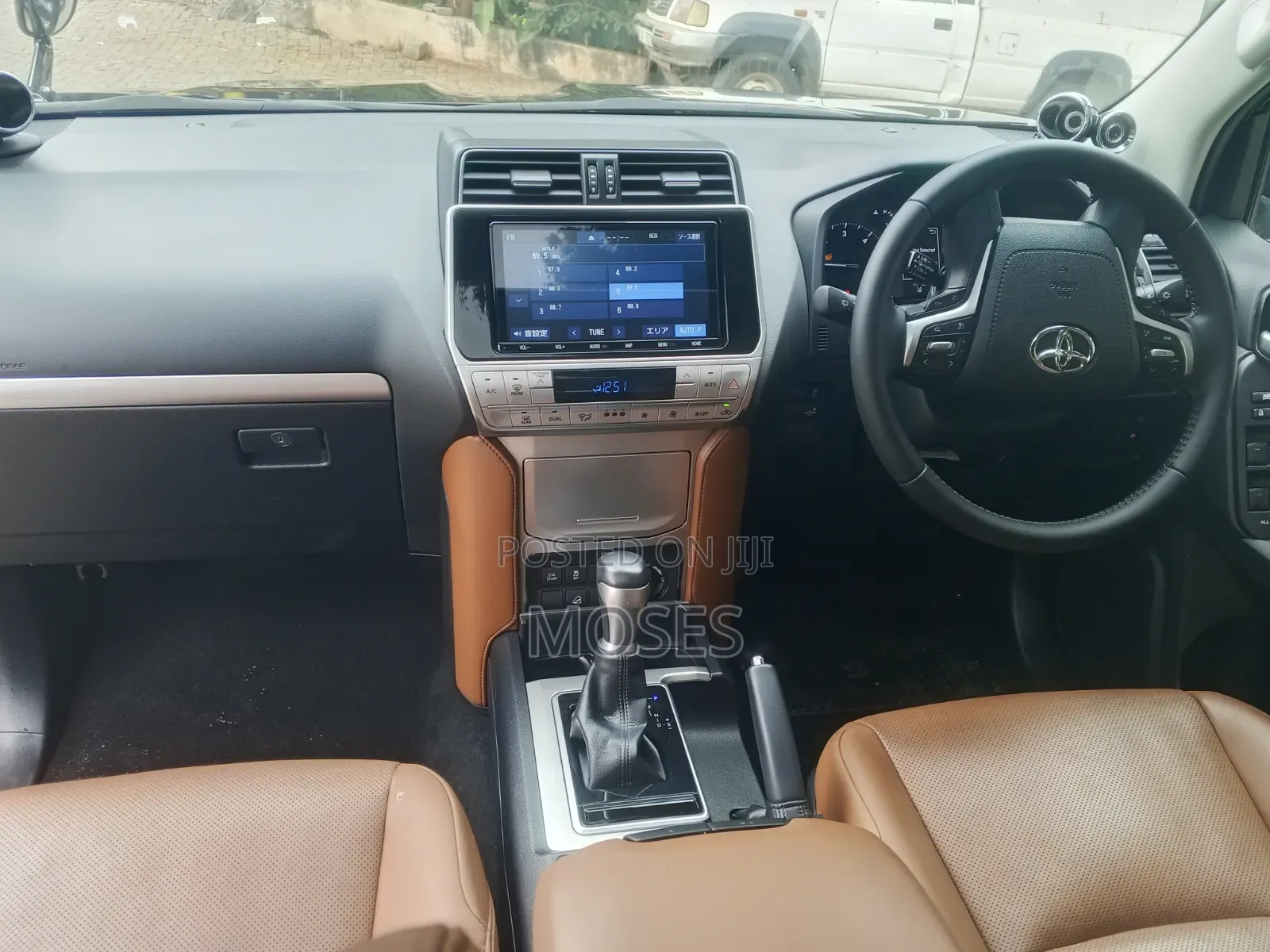 Toyota Land Cruiser Prado 2022 Black
