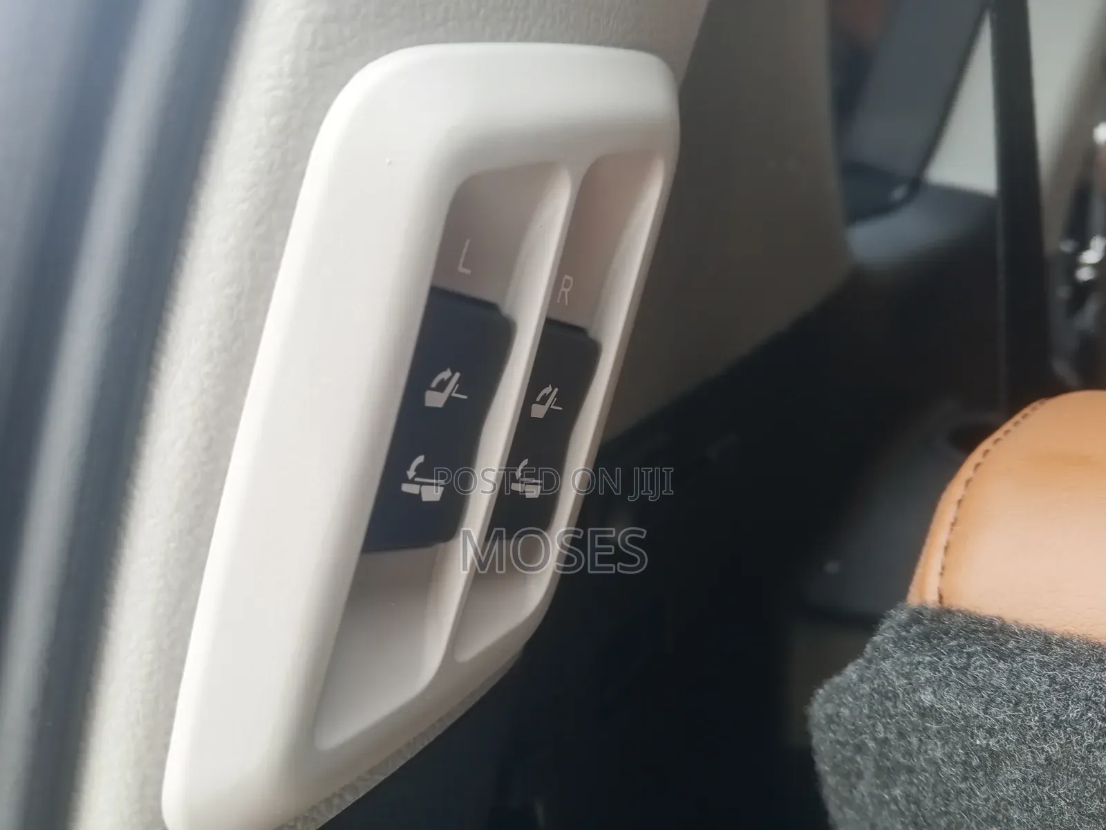 Toyota Land Cruiser Prado 2022 Black