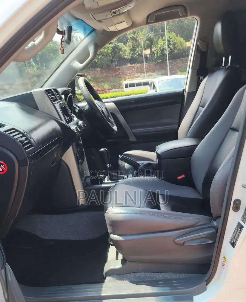 Toyota Land Cruiser Prado 2010